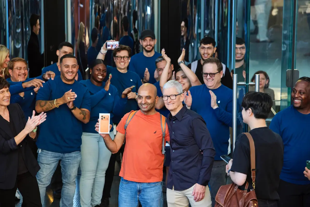 อำลายุค 'ทิม คุก' จากรับไม้ต่อ 'สตีฟ จ็อบส์' สู่อาณาจักร Apple 5 ล้านล้านดอลล์